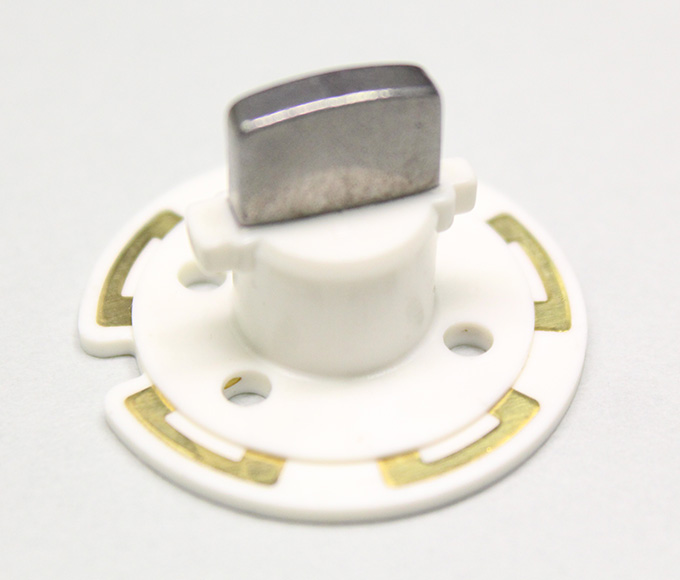 インサート成型 イメージ01